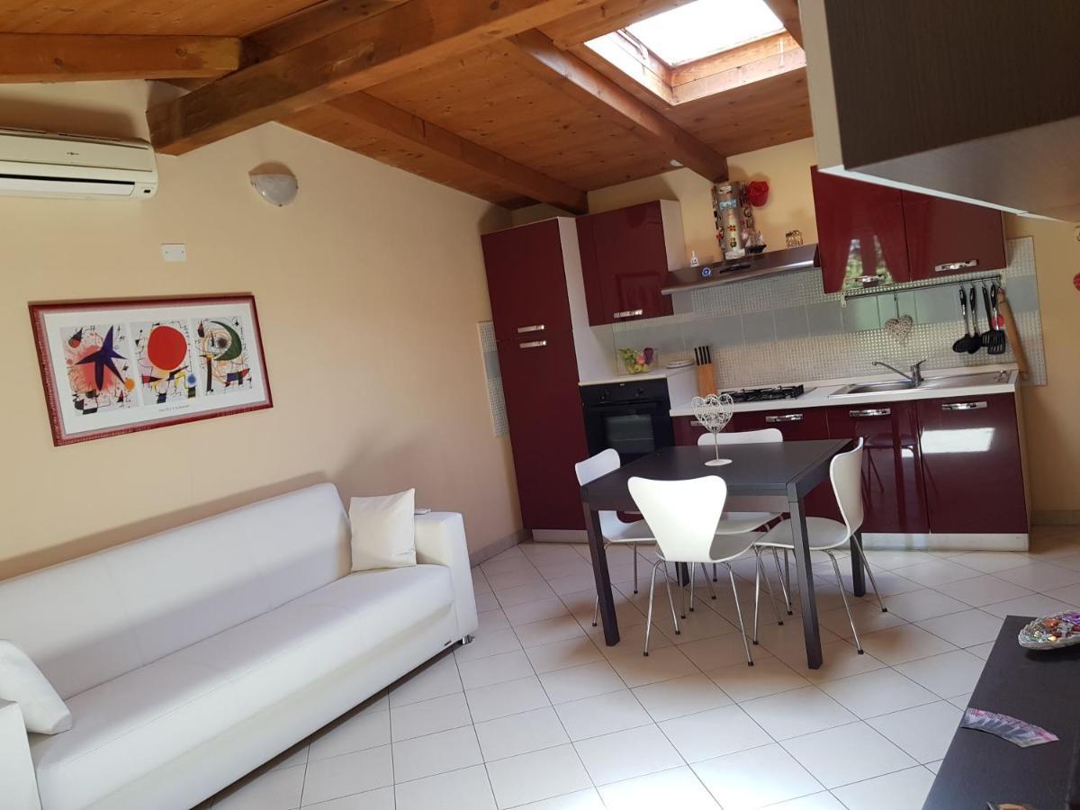 Andrea'S Apartments - Chiasserini Milánó Kültér fotó
