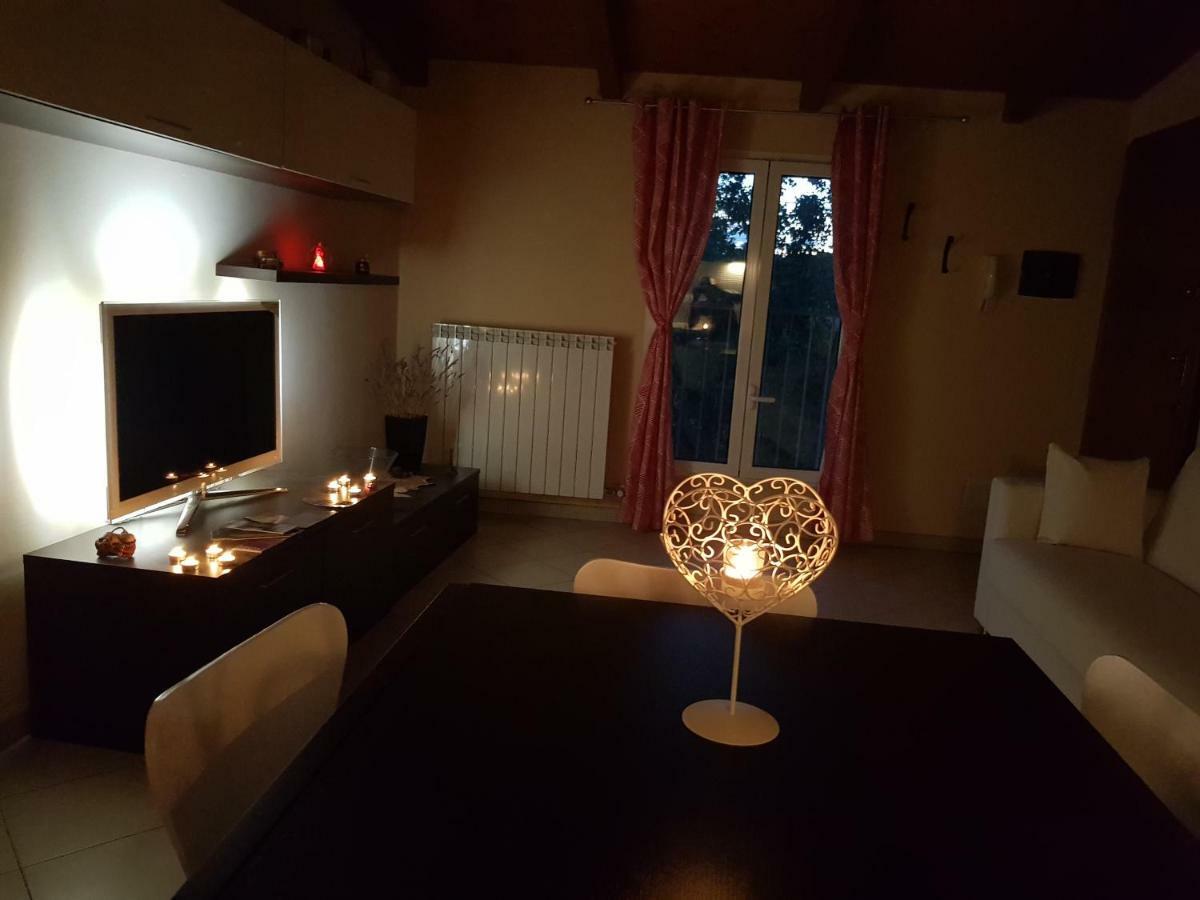 Andrea'S Apartments - Chiasserini Milánó Kültér fotó