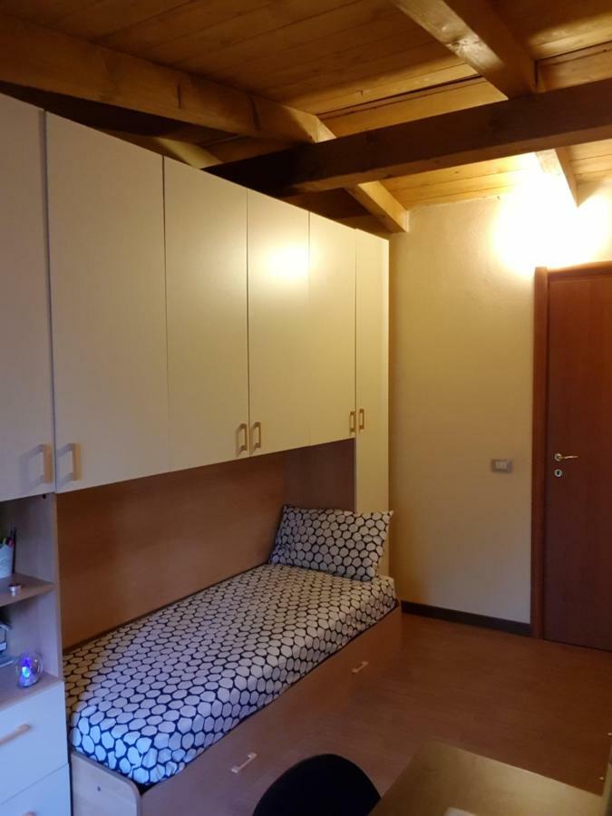 Andrea'S Apartments - Chiasserini Milánó Kültér fotó