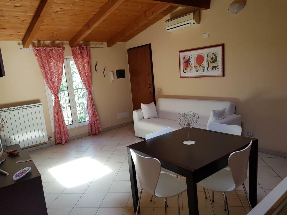 Andrea'S Apartments - Chiasserini Milánó Kültér fotó